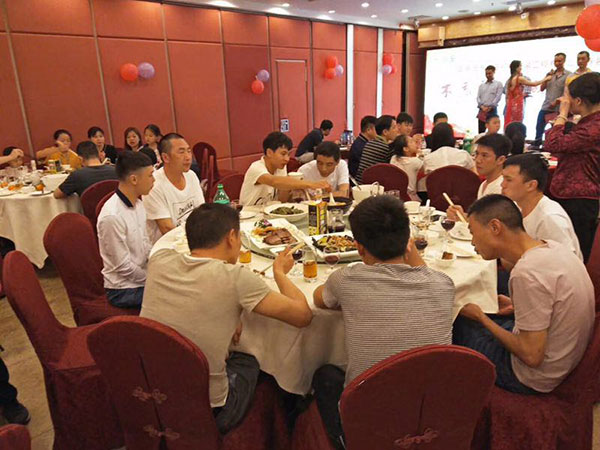 2018年春茗感恩會(huì)：“不忘初心，砥礪前行”！