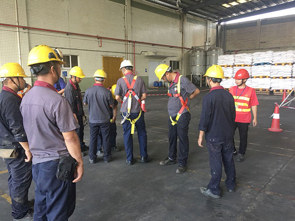  安全、環(huán)保、社會(huì)責(zé)任及團(tuán)隊(duì)培訓(xùn)